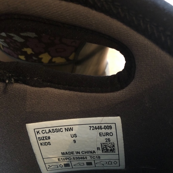 Bogs waterproof kids boots great condition - Picture 2 of 4